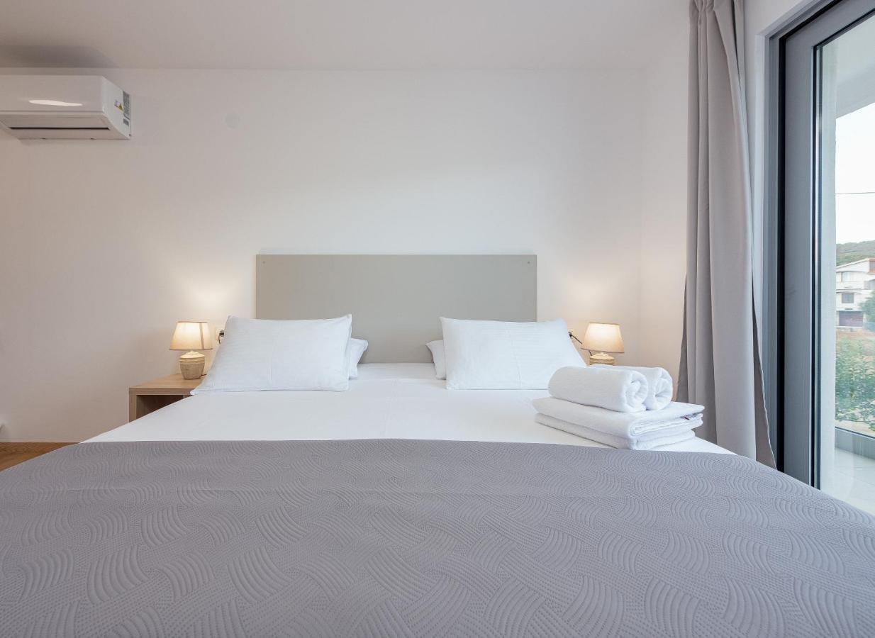 Rooms & Apartments Niko Sukošan 외부 사진